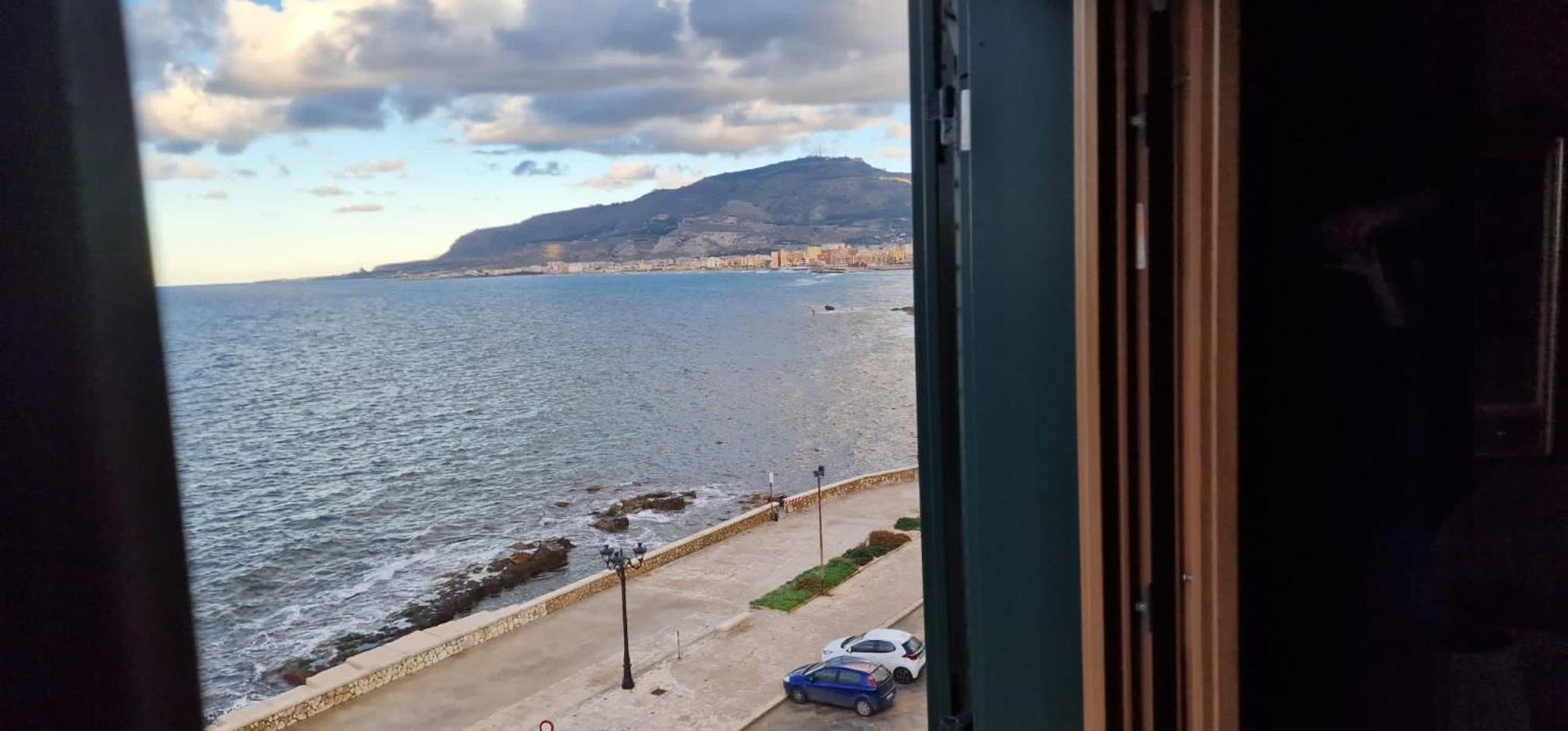 Apartmán Attico Vista Mare Trapani Exteriér fotografie
